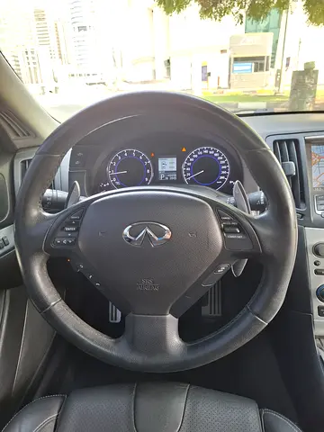 2015 Infiniti Q60 — фото 15
