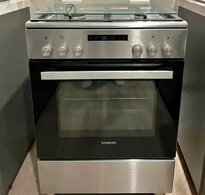 Siemens Top Gas with electric Oven, 60X60 Cm 4 Gas Burners Free Standing Gas Cooker With Fan