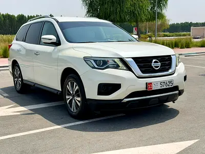 Nissan Pathfinder S 2018 | GCC Specs | Well Maintained Family SUV LOW MILEAGE
