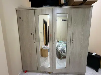 4-door Wardrobe with Mirrors - Light Wood Finish