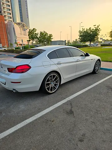 2015 BMW 6-SERIES 照片 2
