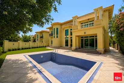 Garden Hall Layout I Upgraded I Pool