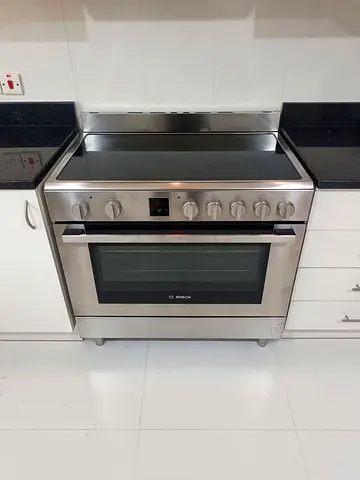 Bosch series 8 electric ceramic cooker 90x60cm