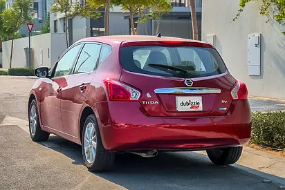 2015 Nissan TIIDA — фото 8