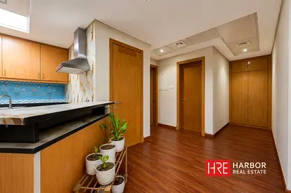 Fully Furnished 1BR | Upgraded | Near Metro