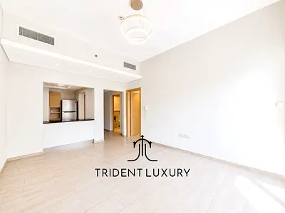 Pool View | Upgraded Kitchen | Flexible Cheques
