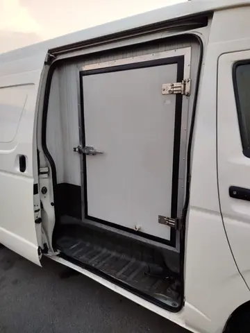 2015 Toyota HIACE 照片 5