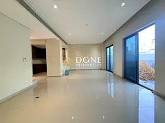 LUXURY 3BHK PRIMEM VILLA MAID ROOM GARDEN 4CHEAQ PAYMENT