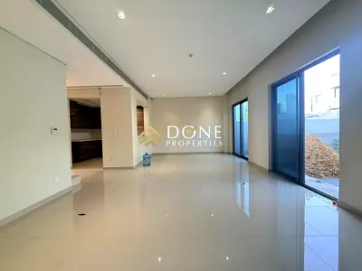 LUXURY 3BHK PRIMEM VILLA MAID ROOM GARDEN 4CHEAQ PAYMENT