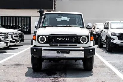 Toyota Land Cruiser 70 Series LC 76 LX 2026 | GCC Specs | Brand New