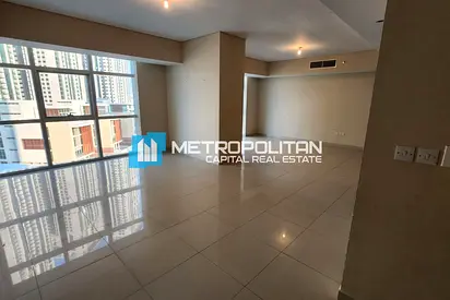 Vacant| Partly Furnished | Pool and Community View