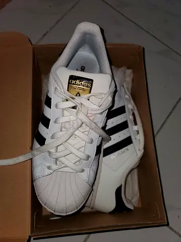 Adidas Superstar