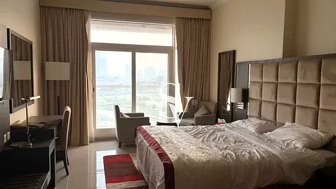 Vacant | Fully furnished | In front of Park
