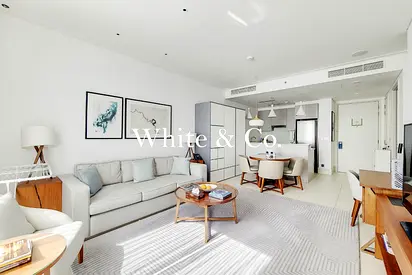 Balcony Unit | Like-New | Ideal Investment