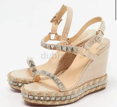Christian Louboutin Cataclou Size 38 Cream sandals