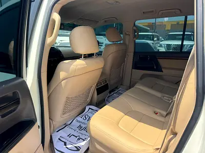 2014 Toyota LAND CRUISER 照片 6