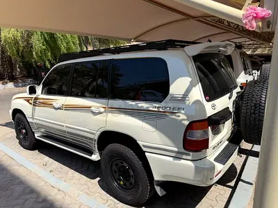 Land Cruiser 2007 ready for overlanding and camping