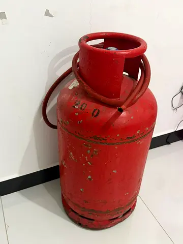Gas cylinder