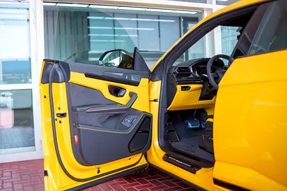 صورة 9 لـ 2025 Lamborghini URUS