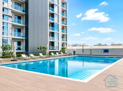 Luxe High-Floor 2 BR | Pool & Gym | Special Rate