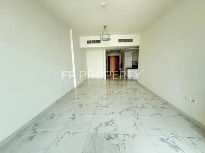 Luxurious 2 Br Apartment | Sea View | High Floor