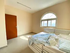 BRAND NEW 1 BEDROOM ON ROAD BUILDING GOOD SIZE MUWALIEH SHARJAH