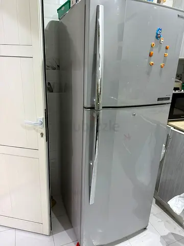 Toshiba Top Freezer Refrigerator - Silver, Good Working Condition