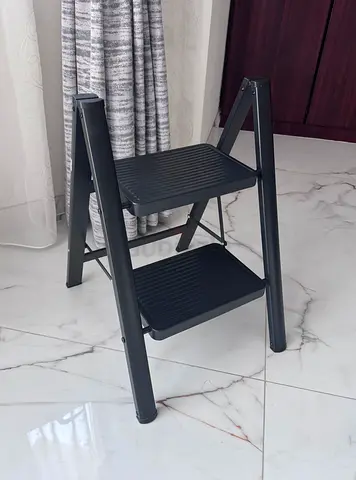 Brand new folding ladder