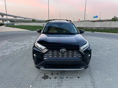 RAV4 2019 full options limited in good condition