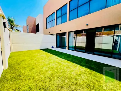 3BR Townhouse | Private Garden | Spacious |