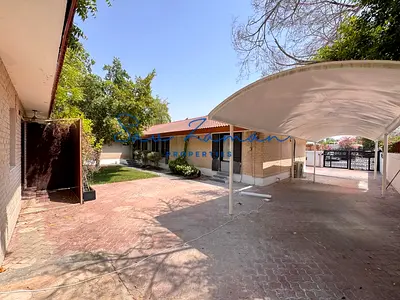 SINGLE STOREY RENOVATED 4BR + MAIDS PRIVATE GARDEN