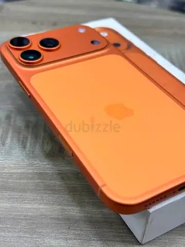 Orange iPhone in good condition with box and the charger Storage 512