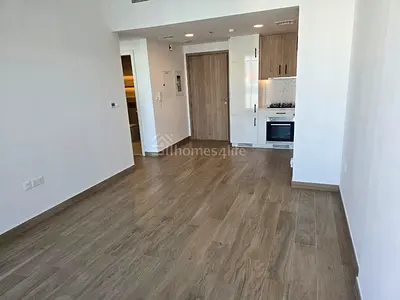 1BR POOL VIEW | MID FLOOR | AVAILABLE NOW