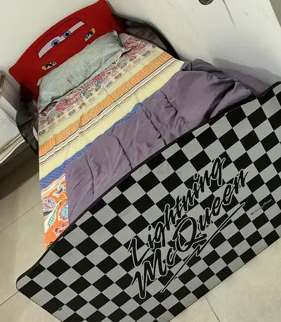 Kids bed