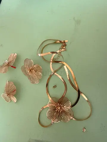Gold-tone Floral Necklace and Matching Earrings Set