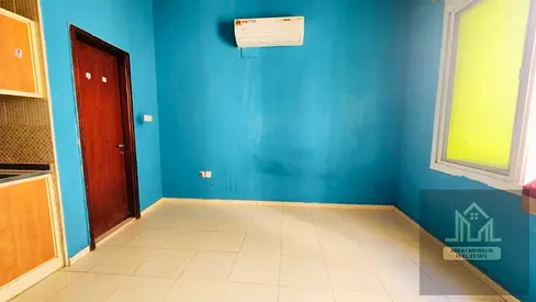 Lavish Studio Apt Family Building Prime Location