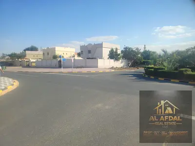 هذا واحد من اقوي العروض امتلك ثلاثه ارضي سكنيه جوار بعض مميزه في عجمان الحليو 1 سكنيه