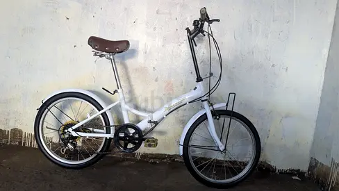 Foldable 20" inch adults White City Bike with Rear Gears and Fender - Good Condition