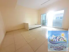 Super offer 2bhk with balcony close hall near to park just rent 36k