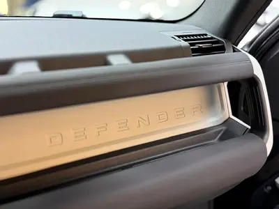 2022 LAND Rover DEFENDER — миниатюра 13