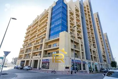 BRIGHT STUDIO |MODERN | UNFURNISHED | JVC