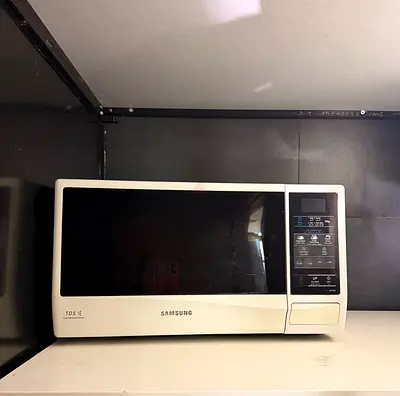 Samsung countertop microwave oven - Perfect working condition