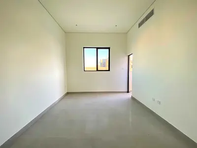 BRAND NEW 1 BHK 2 WASHROOM 12 PAYMENT NO DEPOSIT NO COMISSION READY TO MOVE