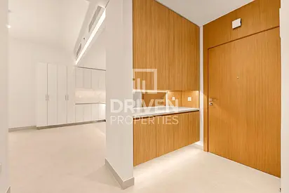 Exclusive | Modern Layout | Spacious Unit