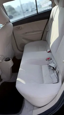 2015 Toyota YARIS — фото 8