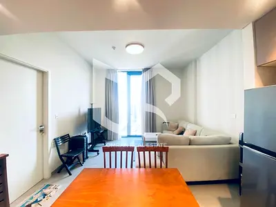 🏡 للبيع | غرفة وصالة مع بلكونه للبيع مع الفرش بالكامل – أريج 1، الجادة