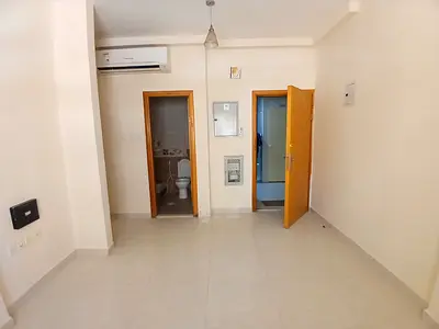 Big Spacious lavish 1bhk fully family Building just rent 28k 8 chaq payment