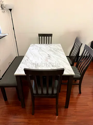 Dining table for sale