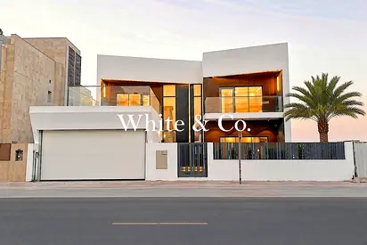 Custom 4 Bedroom | Single Row | Exclusive