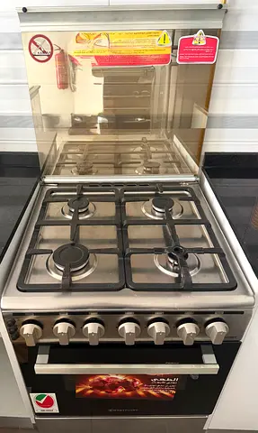 Westpoint  4- burner Gas cooker wth oven
